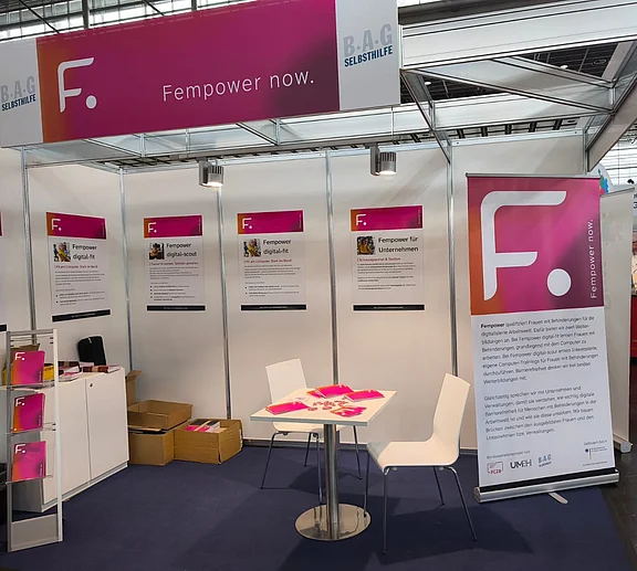 Messestand Fempower auf der REHACARE